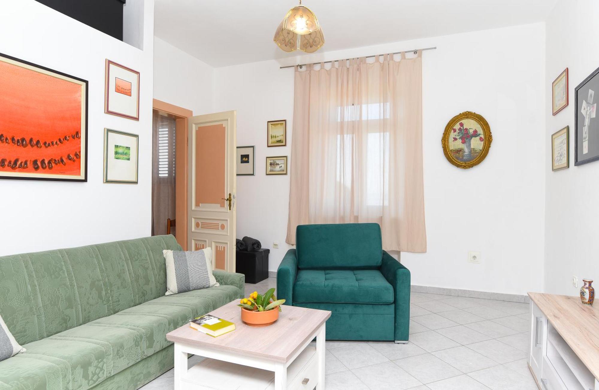Apartmani Zupanic Koromačno エクステリア 写真