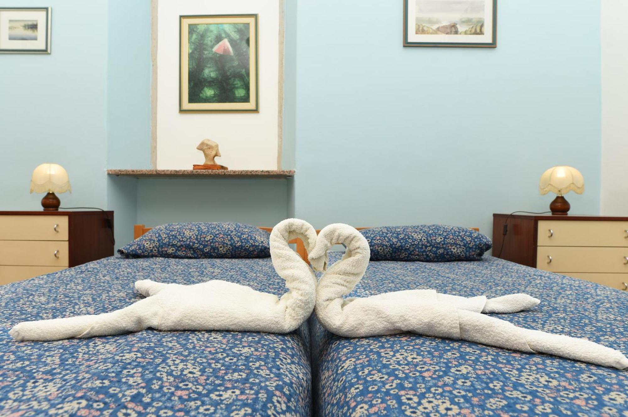 Apartmani Zupanic Koromačno エクステリア 写真