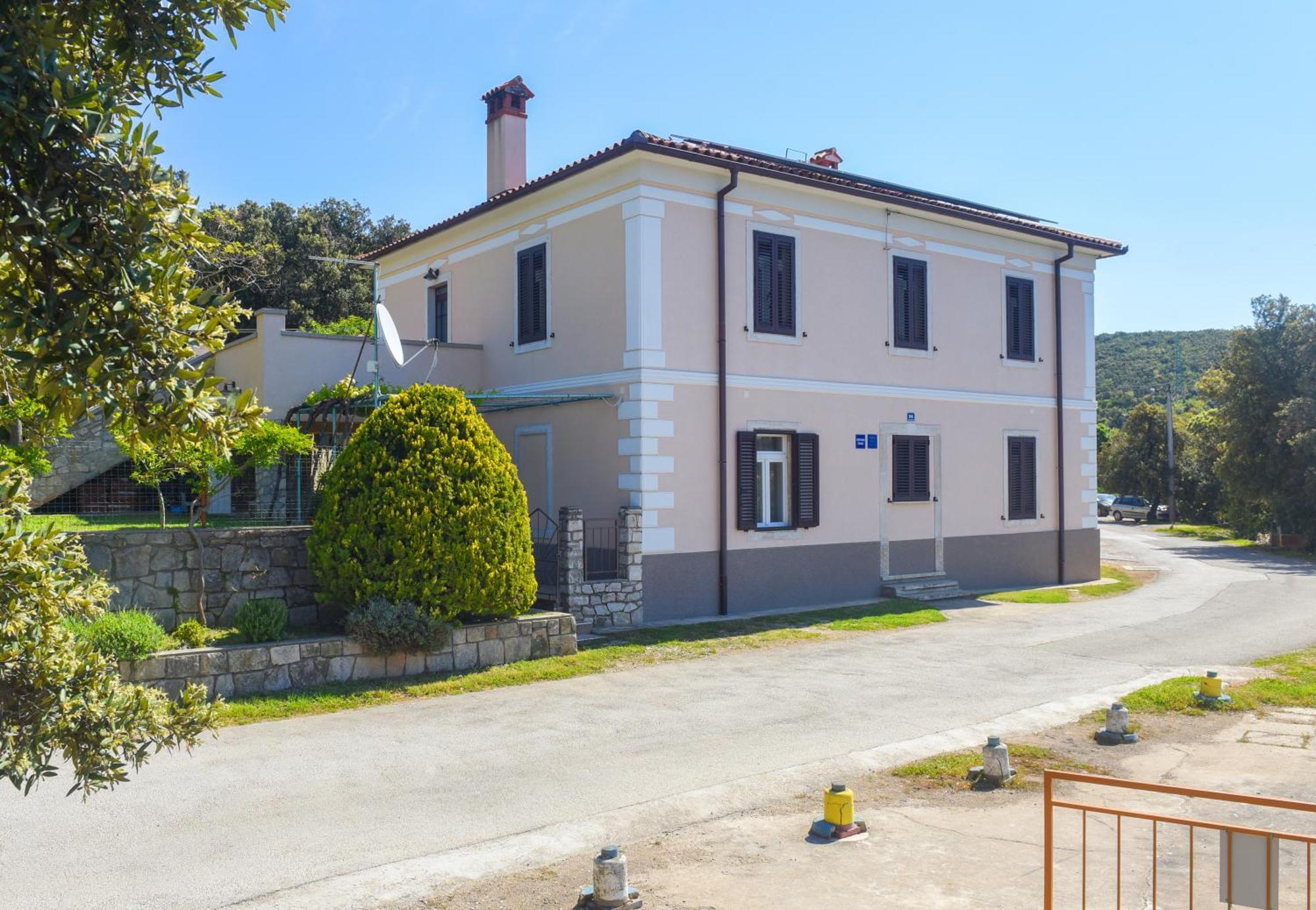 Apartmani Zupanic Koromačno エクステリア 写真